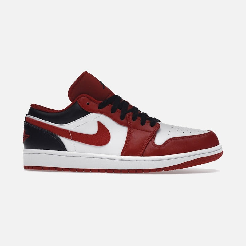 jordan 1 low bulls