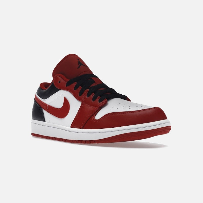 jordan 1 low bulls