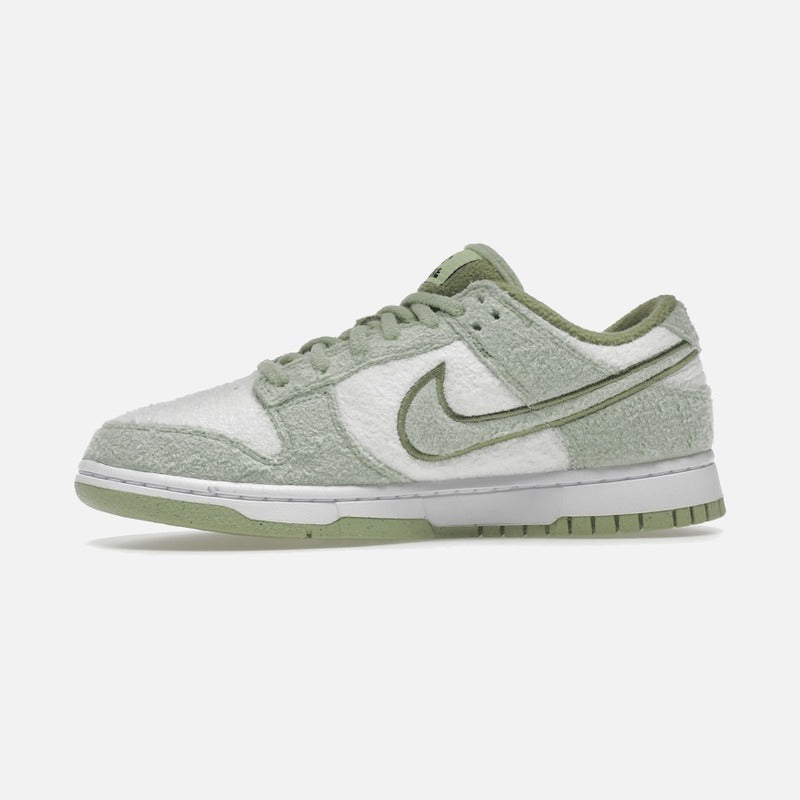 nike dunk low se fleece pack honeydew (women's)