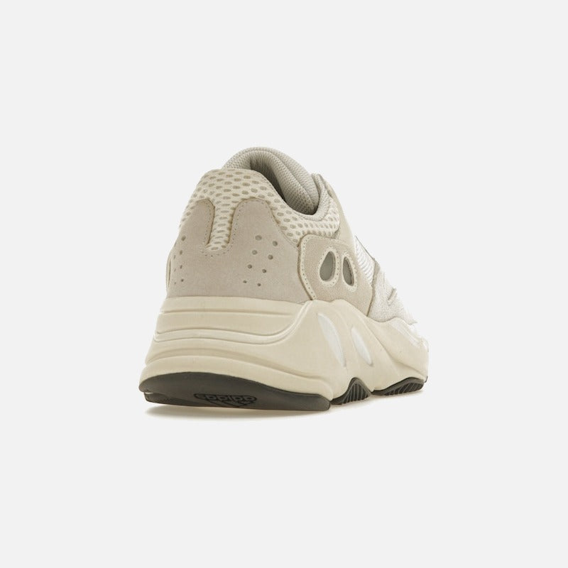 Adidas Yeezy boost 700 Analog