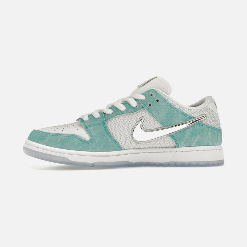 nike sb dunk low april skateboards