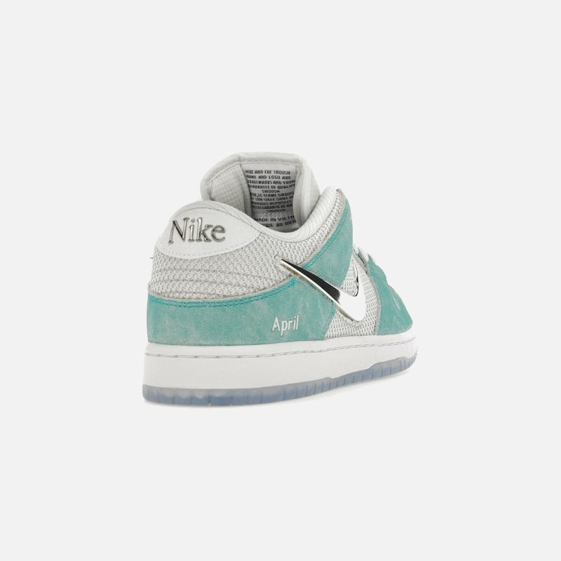 nike sb dunk low april skateboards