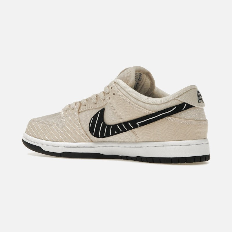 nike sb dunk low albino & preto