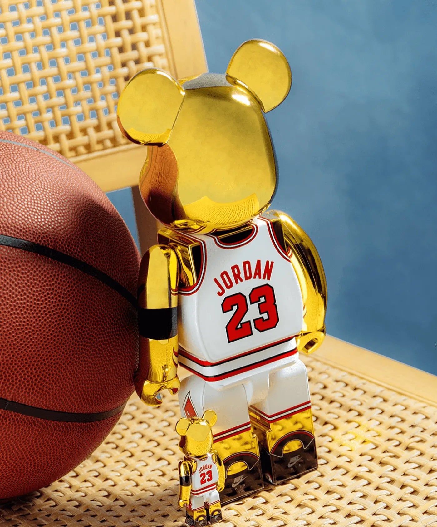 BEARBRICK MICHAEL JORDAN 100% 400% 1991 WORLD CHAMPION, collectibles,, Bearbrick, 4, ,
