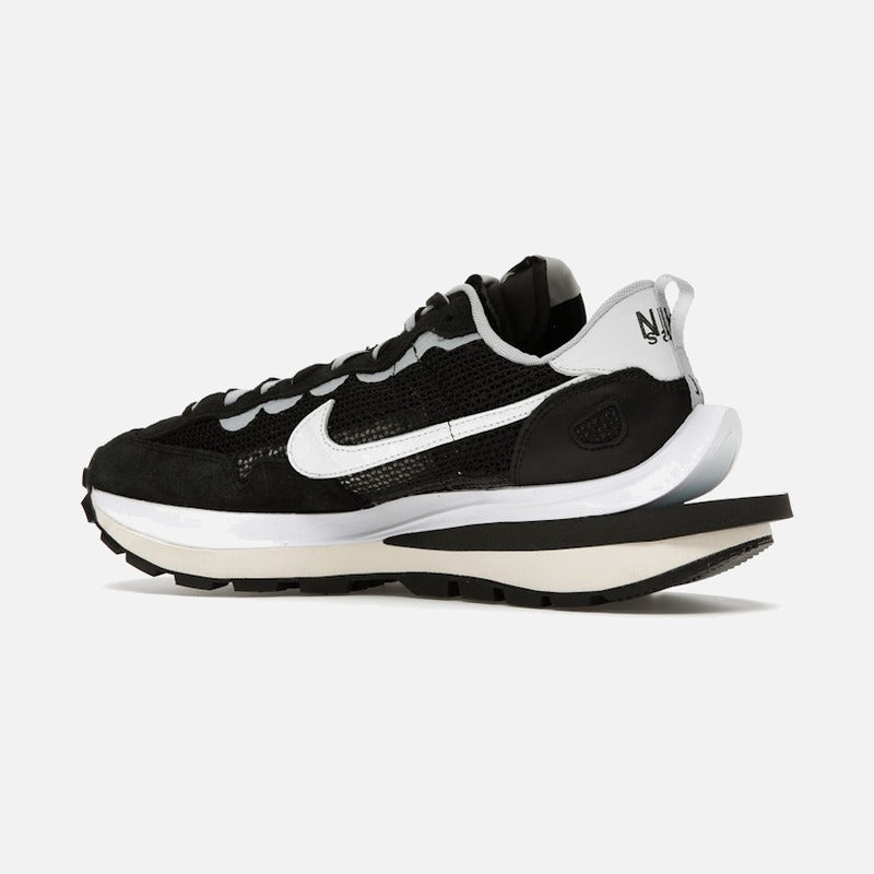 Nike Vaporwaffle Sacai Black White