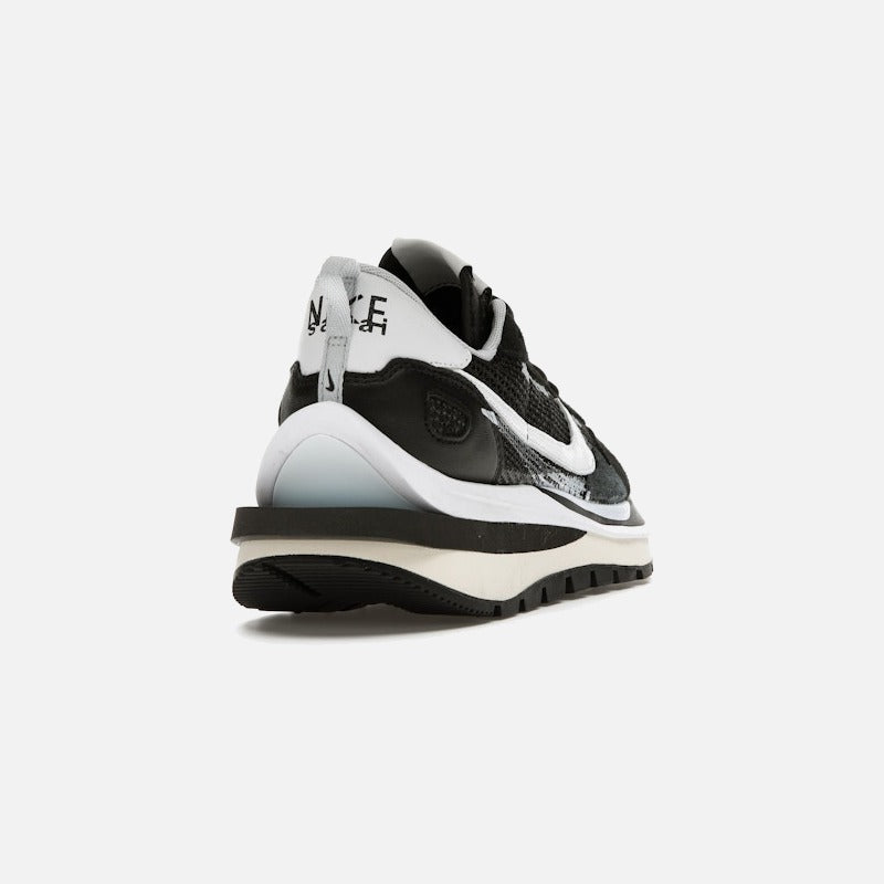 Nike Vaporwaffle Sacai Black White