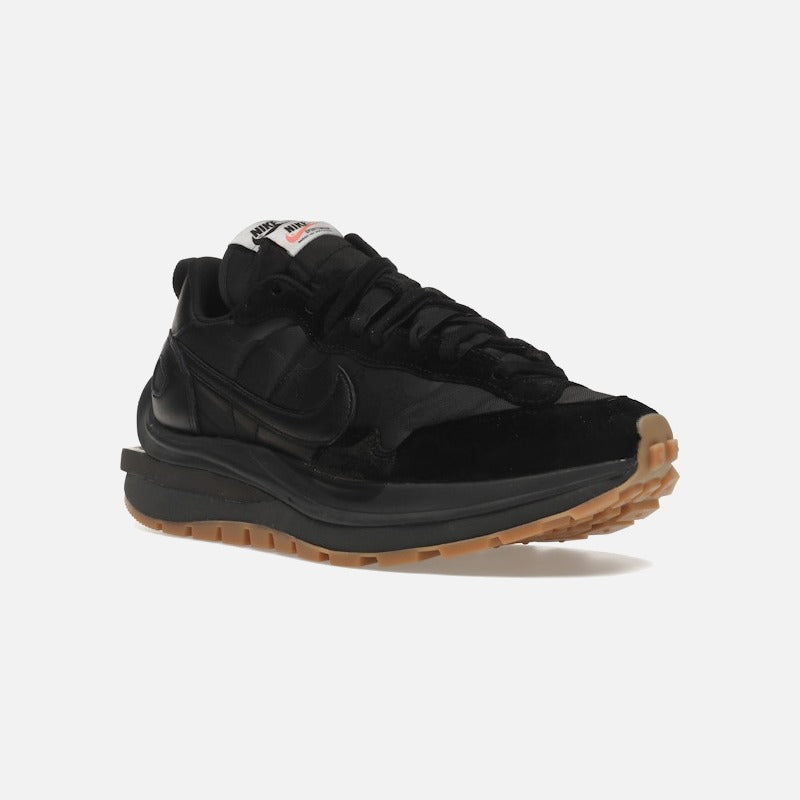 nike vaporwaffle sacai black gum