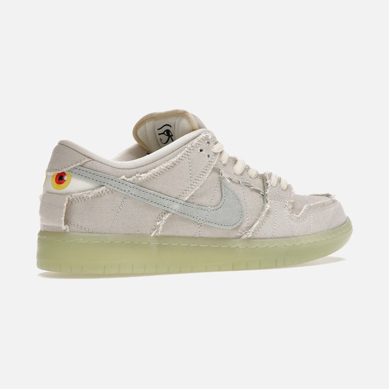 nike sb dunk low mummy