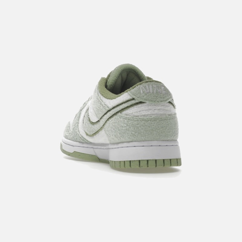 nike dunk low se fleece pack honeydew (women's)