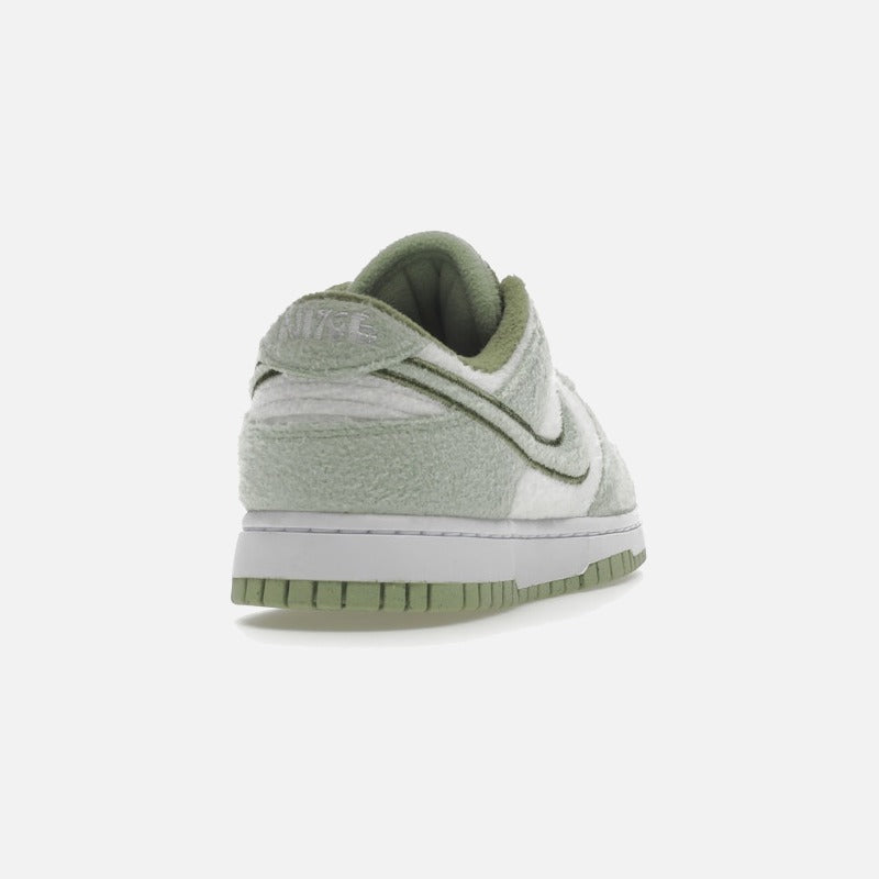 nike dunk low se fleece pack honeydew (women's)