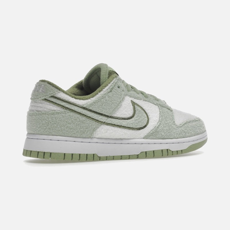 nike dunk low se fleece pack honeydew (women's)