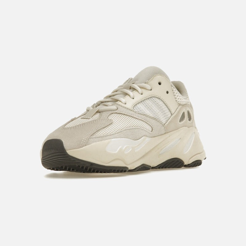 Adidas Yeezy boost 700 Analog