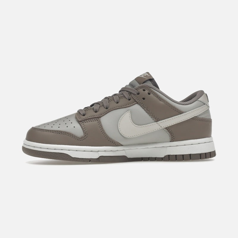 nike dunk low bone beige (w)