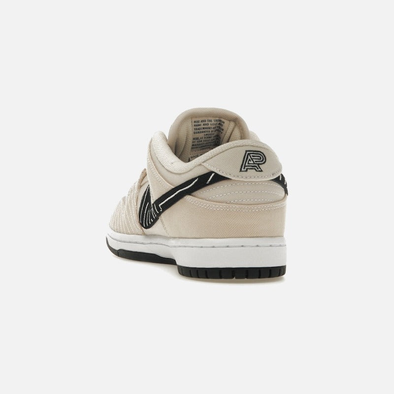 nike sb dunk low albino & preto