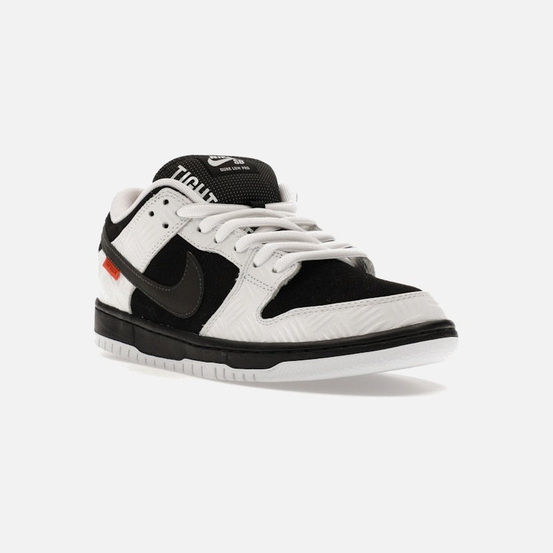 nike sb dunk low tightbooth