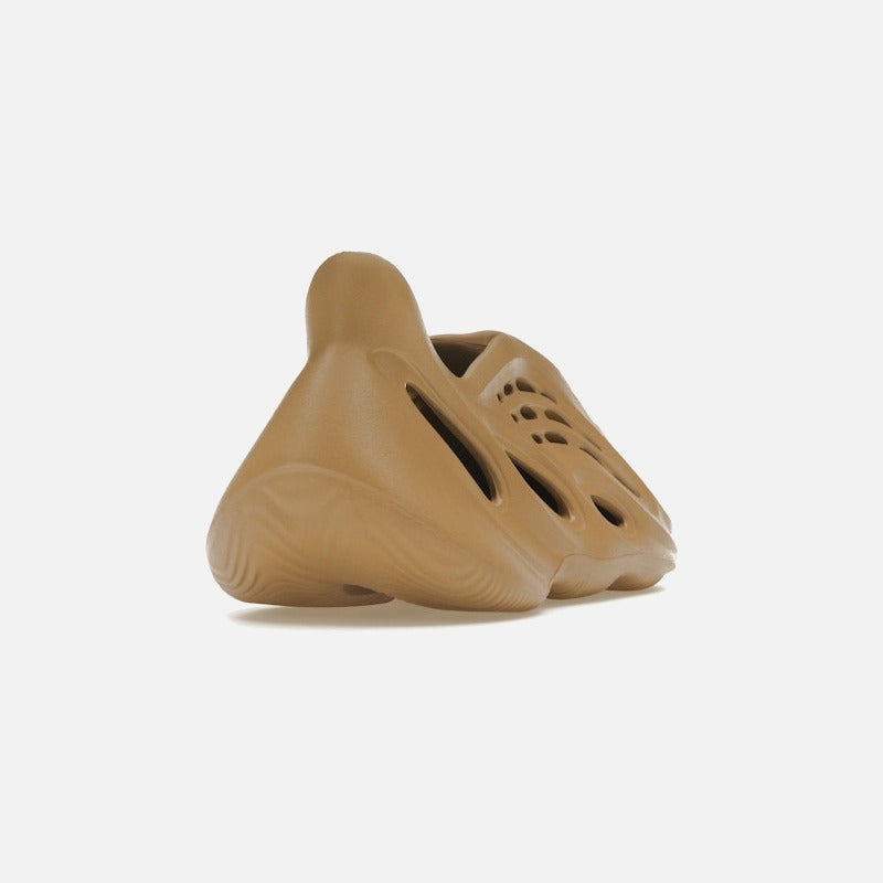 adidas yeezy foam RNNR clay taupe