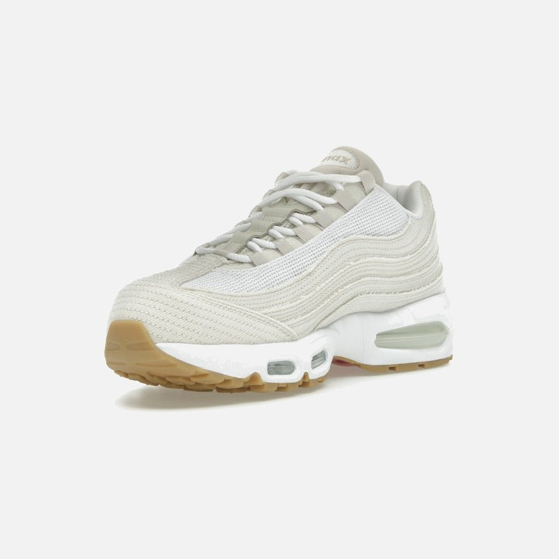 Nike Air Max 95 OG x Levi’s “Light Orewood Brown”