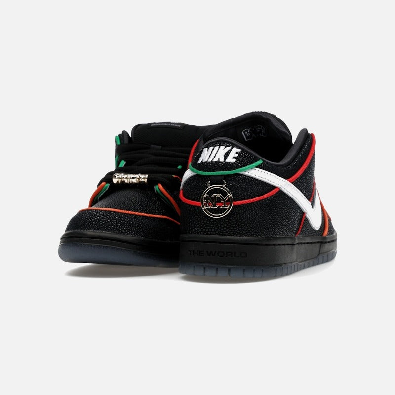 Nike SB Dunk Low Bronx Girls Skate