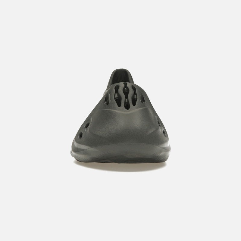 adidas yeezy foam rnr carbon