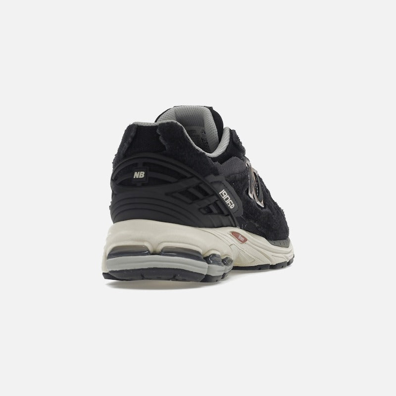 New balance 1906d protection pack black