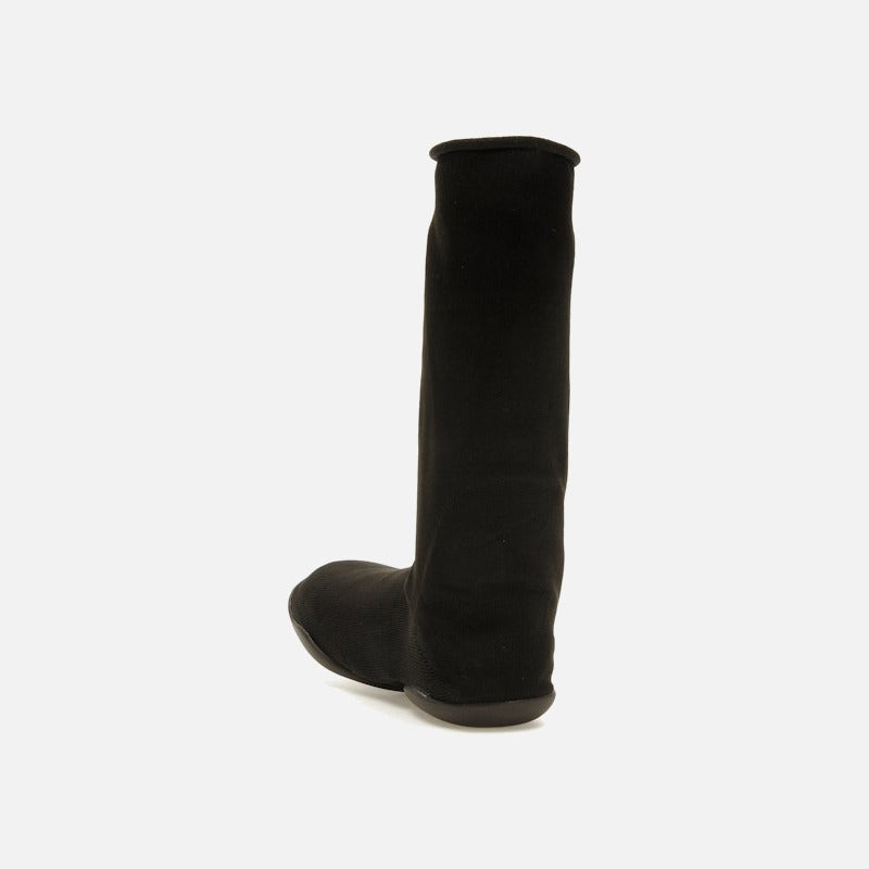 Yeezy Pods Black